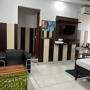Tanvi Premium Residency-close To Artemis, Medanta & Fortis Hotel Gurgaon